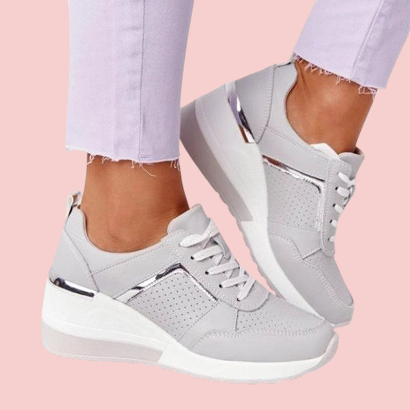 Dames Sneakers – Verhoogde Zool en Ademend Ontwerp voor Comfort tijdens Dagelijks Gebruik