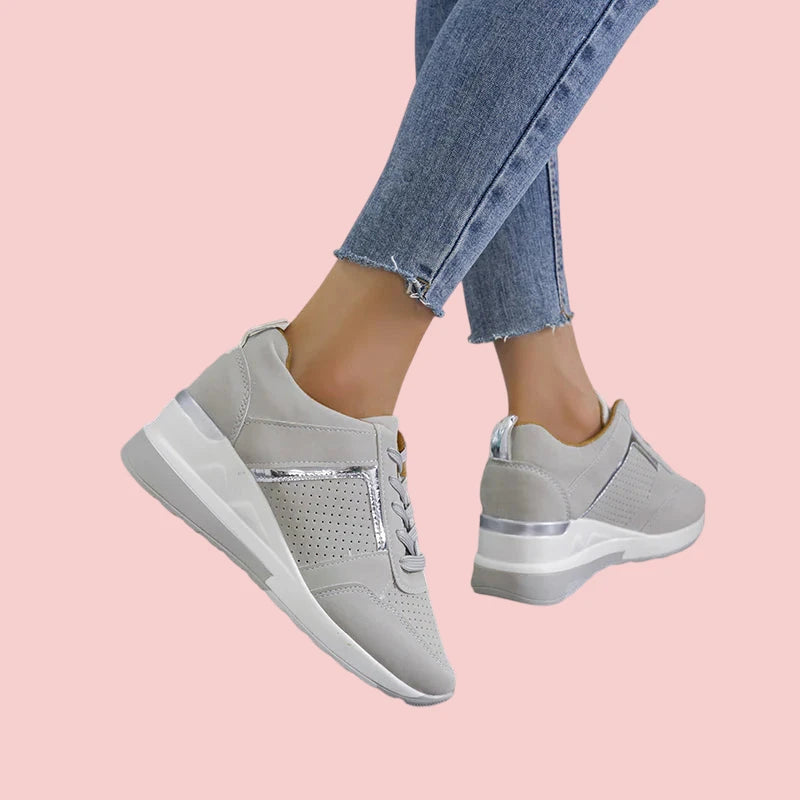 Dames Sneakers – Verhoogde Zool en Ademend Ontwerp voor Comfort tijdens Dagelijks Gebruik
